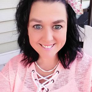 Meet your Posher, Nikki